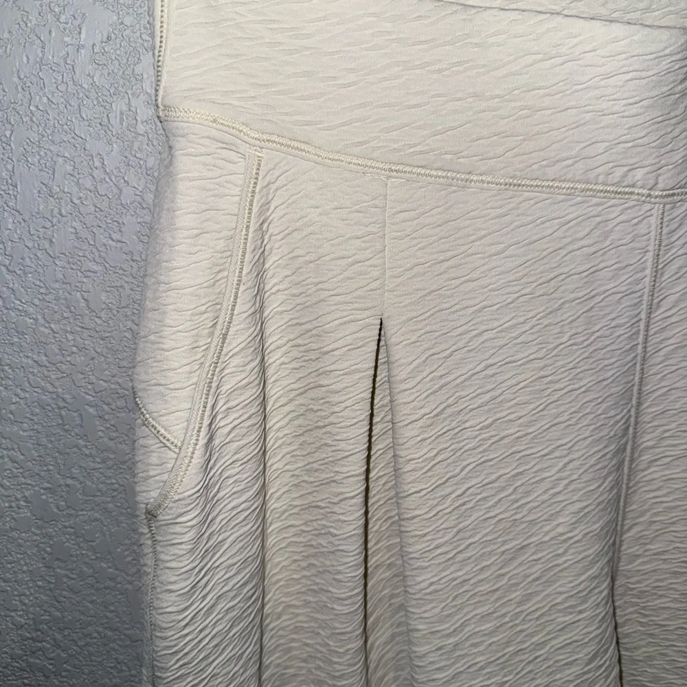 Lululemon Athletica Cream Wide-Leg‎ Pants